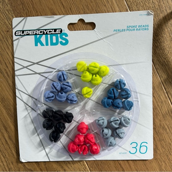 Kids Bicycle Accessory Set with Pump and Lock - Picture 4 of 4